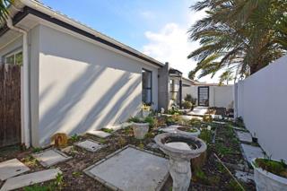 4 Bedroom Property for Sale in West Beach Western Cape